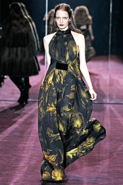 Look 13